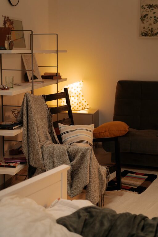 How to Create a Cozy Reading Nook for Relaxation and Focus